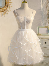 Champagne Spaghetti Straps Beading Tulle Princess Homecoming Dresses