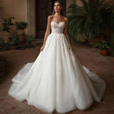 Elegant A-Line Lace Wedding Dresses Luxury Strapless Sweetheart Appliques Bridal Gown Sweep Train Vestido De Noiva