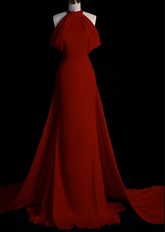 Vestido de noche estilo sirena con escote halter y cola color burdeos Y6987