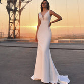 Sexy Mermaid Strapless Wedding Dresses Simple Satin Sleeveless Bridal Gown Elegant V-Neck Backless Beach Vestido De Novia