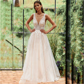 Vintage Spaghetti Straps Wedding Dresses Illusion V-Neck Backless Robe De Mariée Romantic Tulle A-line Bridal Gowns