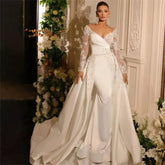 Beautiful A Line Wedding Dresses Gorgeous Satin Deep V-neck Lace Appliques Slimming Beautiful Mopping Beach Bridal Gown 2023