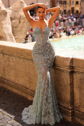 Elegantes vestidos de noche de tul con encaje y escote corazón de sirena