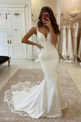 Elegant Mermaid Cap Sleeve V Neck Satin Wedding Dress With Lace Appliques WD587
