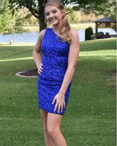 Rotes kurzes Homecoming-Kleid mit einer Schulter SYH23