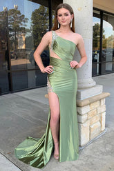 Vestido de fiesta de sirena de satén verde salvia con un solo hombro y abertura PSK602