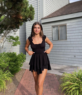 Vestido negro de fiesta con corte en A Y2211