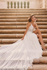 White Long A-line V-neck Chiffon Lace Backless Wedding Dresses with Slit