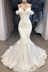 Increíble vestido de novia largo de sirena con escote en forma de corazón, apliques de encaje y mangas