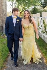 Wunderschönes säulenförmiges, ärmelloses Ballkleid mit Spaghettiträgern und Schlitz vorne