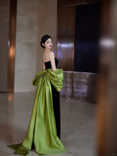 Pretty Black Strapless Satin Long Prom Dress Evening Dress With Bow Y8594