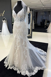 Charming Sweetheart Spaghetti Straps Garden Lace Wedding Dress with Chapel Train