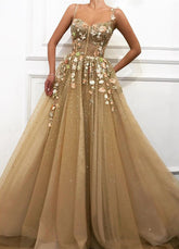 Vestido de fiesta largo elegante de corte A con tirantes finos y apliques de encaje