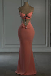 Elegante vestido de fiesta de gasa sin tirantes, sin mangas y con apliques