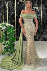 Elegantes, langes, schulterfreies Meerjungfrau-Ballkleid mit Spitze in Dusty Sage