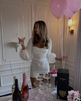 White Birthday Party Dress with Puff Sleeves Sexy Short Homecoming Dress Y1556