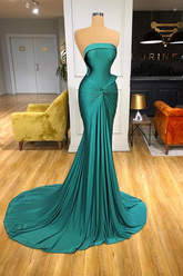 Glamorous Long Green Strapless Mermaid Prom Dress With Train