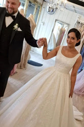 Gorgeous A-line Sleeveless Wedding Dresses With Lace