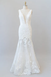 Long Mermaid V-neck Appliques Tulle Lace Wedding Dress