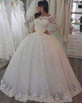 Long Sleeve Off the Shoulder Princess Wedding Dress With Appliques Lace