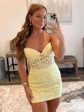 Short Mermaid Sweetheart Lace Prom Dress Yellow Homecoming Dresses