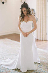 Simple Off White Mermaid Wedding/Bridal Dresses Sweetheart Neck WD333