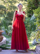 Vestido de fiesta largo de tul con lunares y corsé