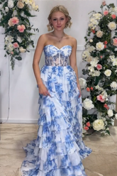 Tien | Blaues Chiffon-Ballkleid mit Herzausschnitt und Stufen in A-Linie und langem Korsett