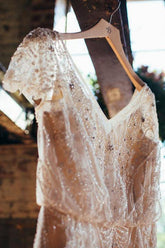 Brautkleider Romantische A-Linie V-Ausschnitt Perlenbesetzt Sexy Chiffon Brautkleid WD490