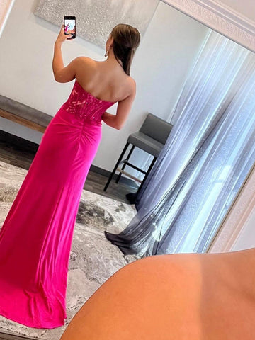 Ember | Vestido de fiesta largo con escote en forma de corazón, sin tirantes y abertura