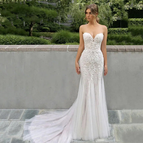 Elegant Lace Mermaid Wedding Gown  Sweetheart Sleeveless Backless Floor Length Bride Dress Sweep Train Custom Made