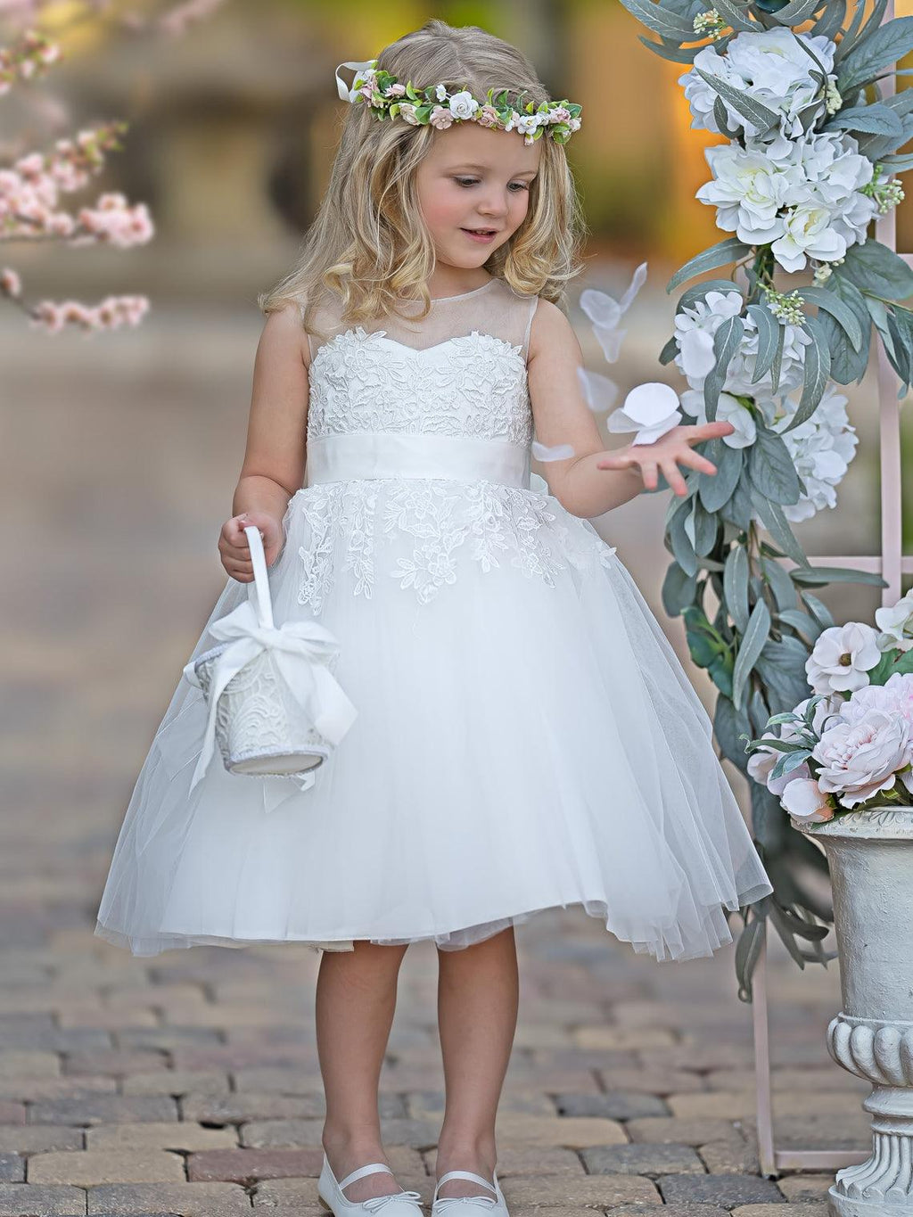 Lace Tulle Knee-length First Communion Flower Girl Dress - photo 4
