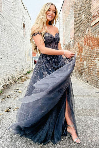 Mariana | Vestido de fiesta de tul con encaje y escote en forma de corazón con abertura