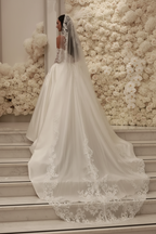 Arabic Lace Saudi Ball Gown Wedding Dress For Bride Strapless Pearls Satin Wedding Dresses Ruffle Dubai R Bridal Gowns Plus Size (ZD17412)