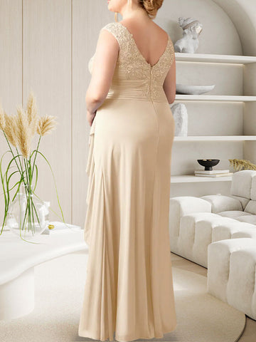 Vestido de malla plisada con escote corazón y corte en A color champán