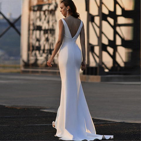 Sexy Mermaid Strapless Wedding Dresses Simple Satin Sleeveless Bridal Gown Elegant V-Neck Backless Beach Vestido De Novia