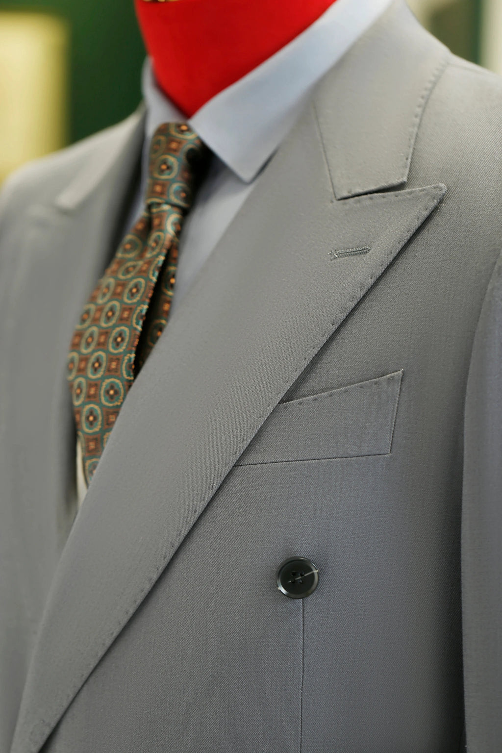 Double-Breasted Light Grey Wool Suit | Tailored Formal Groom & Business Suit by 男装