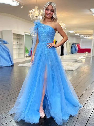 Ximena | Precioso vestido de fiesta de tul azul con apliques, corte en A y un solo hombro