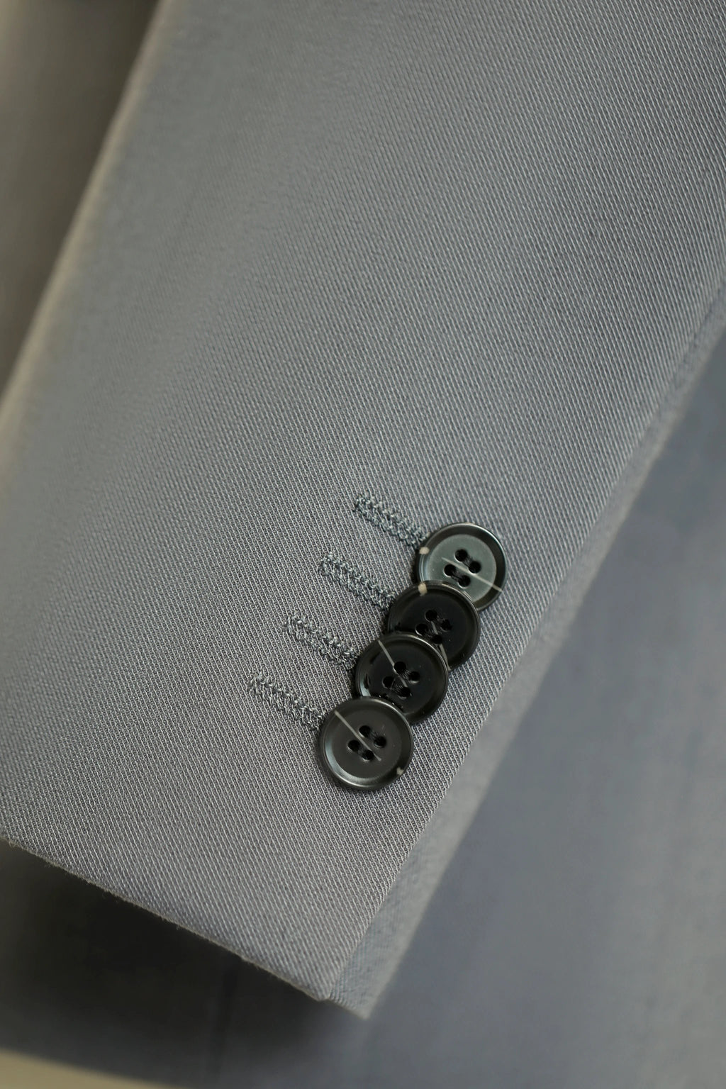 Double-Breasted Light Grey Wool Suit | Tailored Formal Groom & Business Suit by 男装