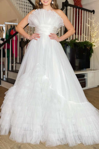 Alani | A-Linien-Ballkleid aus trägerlosem, rosafarbenem, gestuftem Tüll