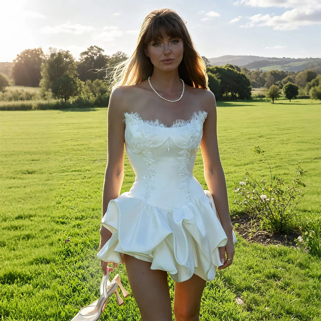 Luxury Ivory Delicate Lace Trim Sweetheart Flared Ruffle Wedding Dress SW726