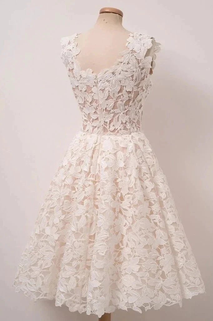 Chic A-line Short Lace Homecoming Dresses by Ombreprom