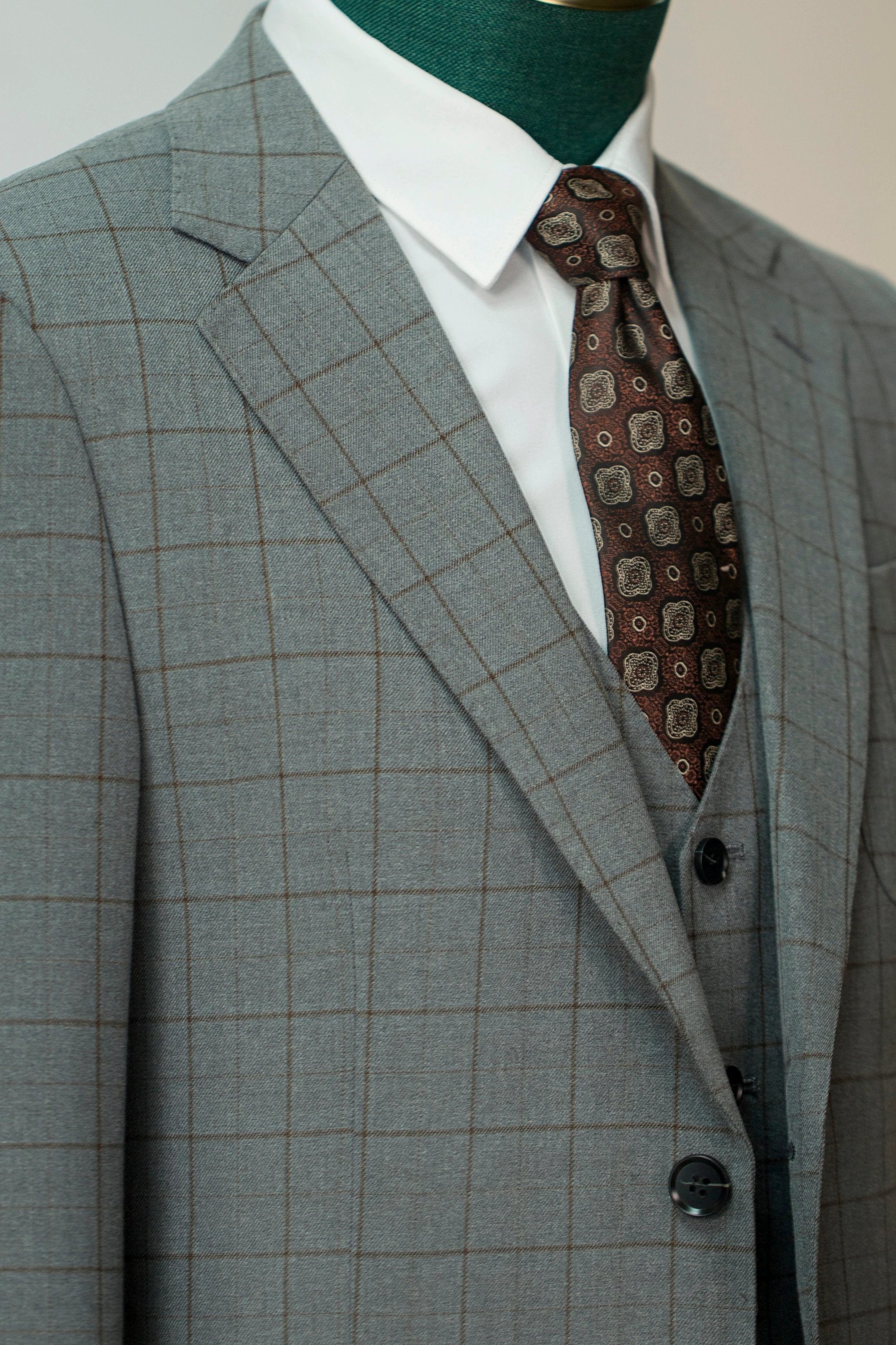 Three-Piece Windowpane Check Wool Suit | Tailored Formal Groom & Business Suit by 男装