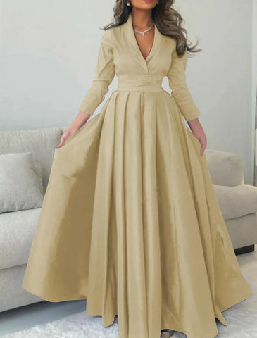 Vestido elegante de noche formal con mangas largas y escote en V y pliegues