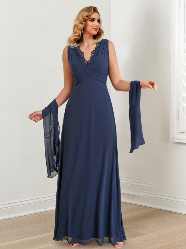 A-Line/Princess V-Neck Floor-Length Mother of the Bride Dresses Hover Image