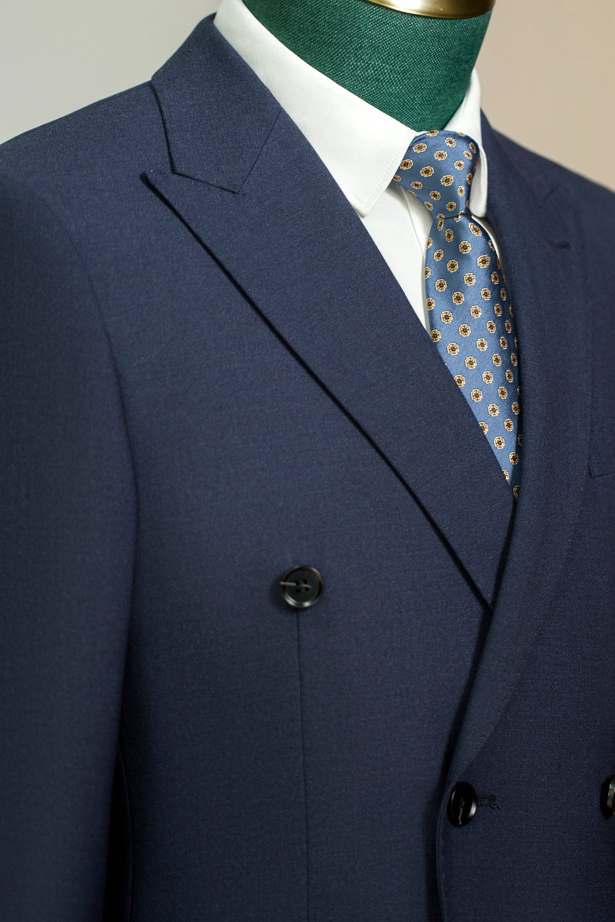 Double-Breasted Navy Wool Suit | Tailored Formal Groom & Business Suit by 男装