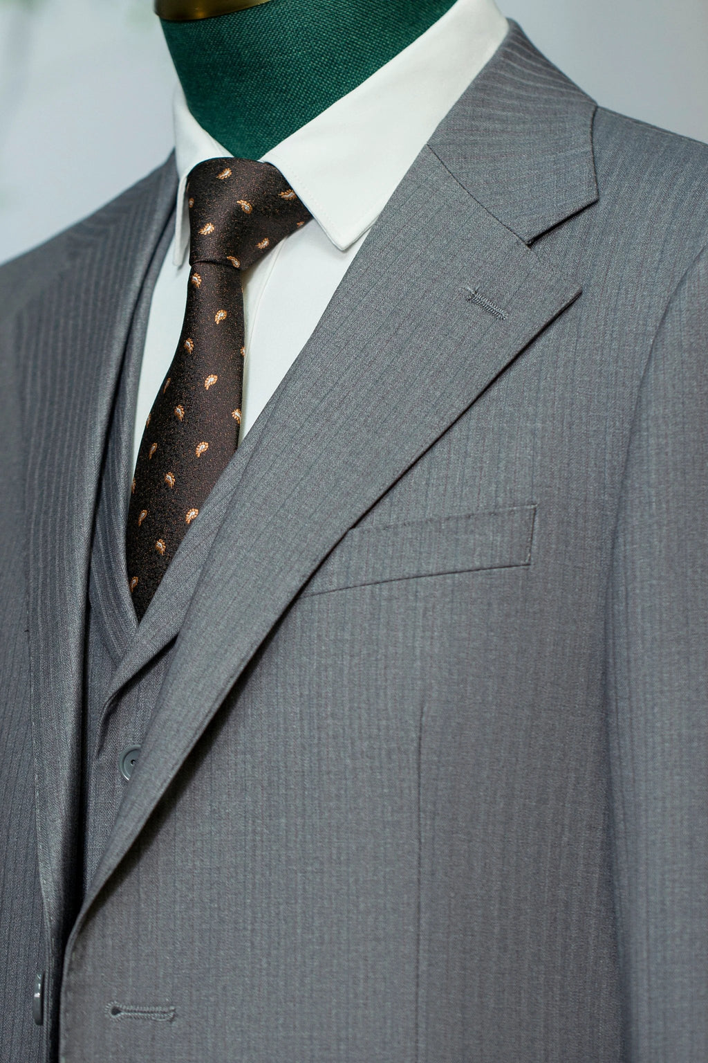 Three-Piece Subtle Pinstripe Grey Wool Suit | Tailored Formal Groom & Business Suit by 男装