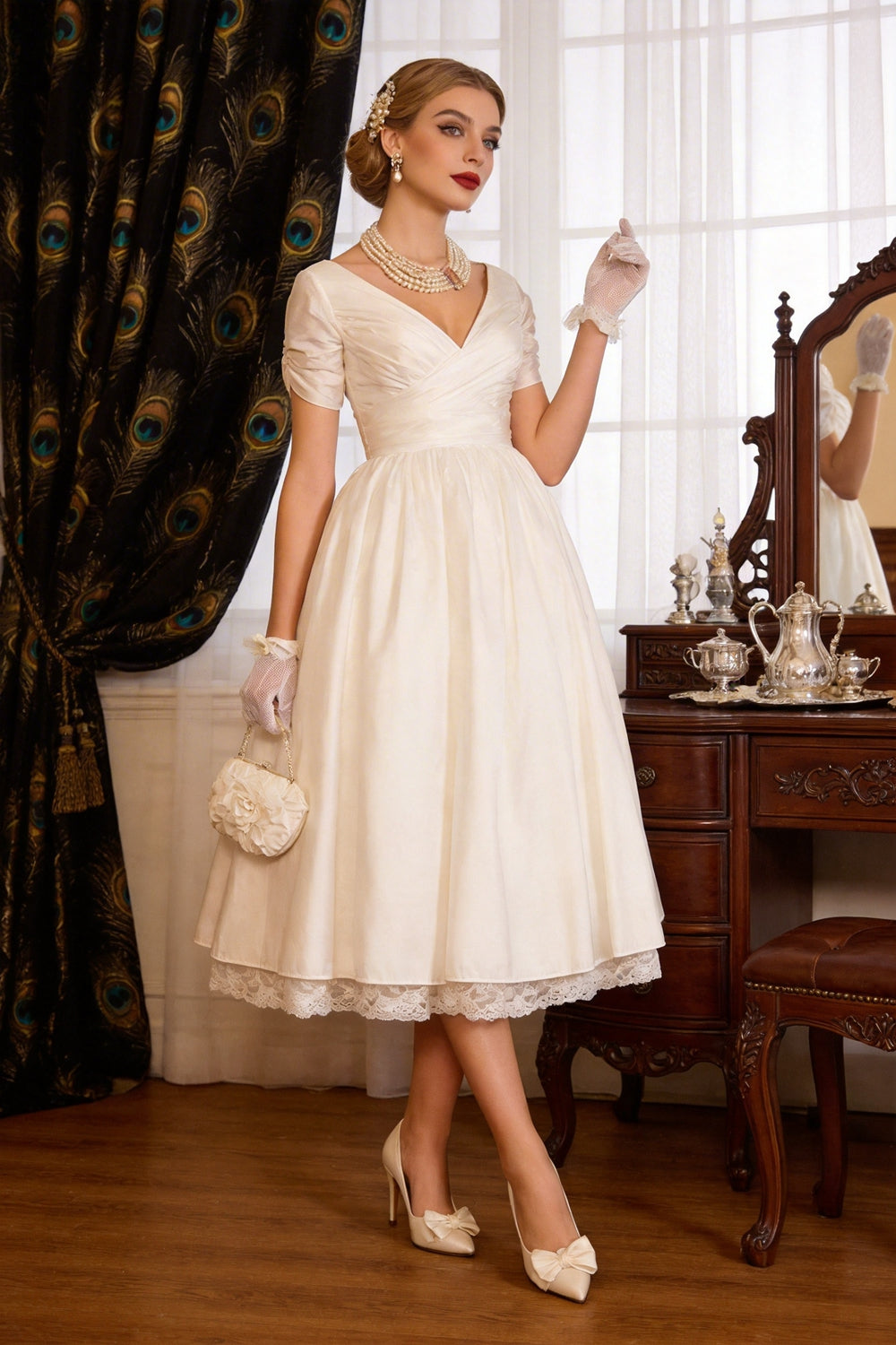 1950s vintage short A-line wedding dress with V-neck, sleeves, lace and tulle, tea-length hem