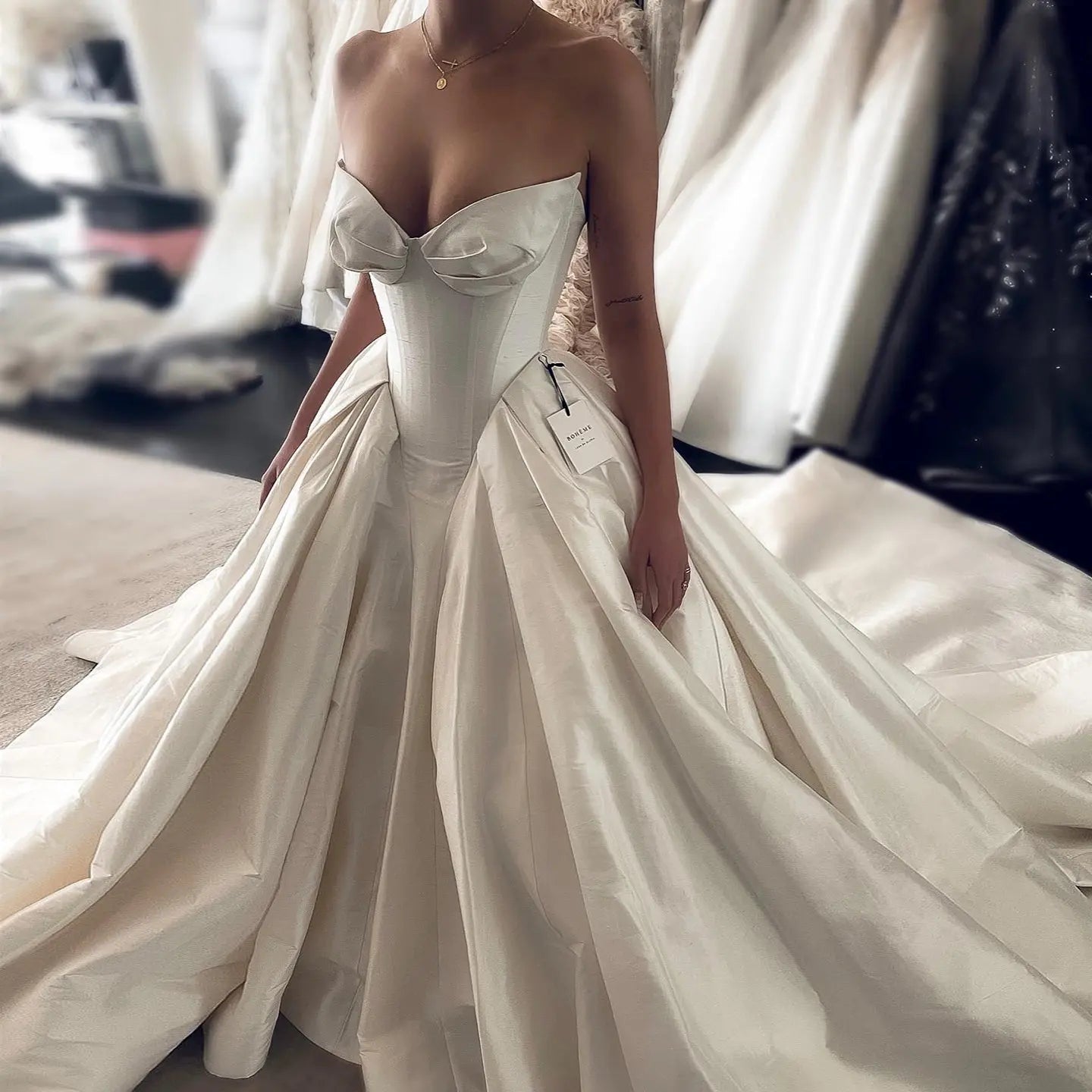 Luxury Sweetheart Satin Ball Gown Wedding Dress with Overskirt SW010