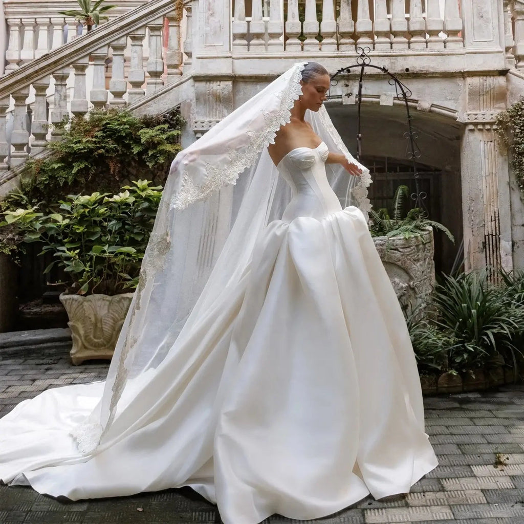 Classic White Satin Strapless Ball Gown Wedding Dress with Veil SW191